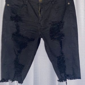 Super cute black jean shorts with holes